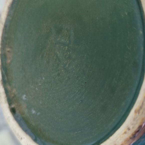 Mid century tall vase. - Picture 6 of 7